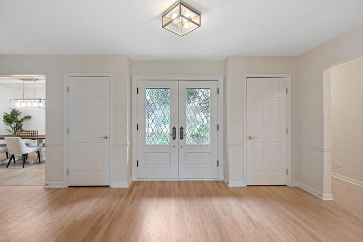 Property Photo:  4024 Picardy Drive  IL 60062 