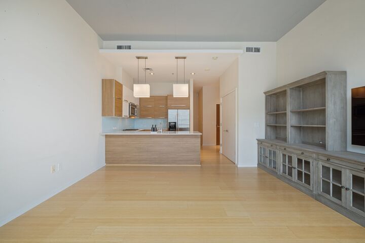 Property Photo:  700 12th Ave S 1002  TN 37203 