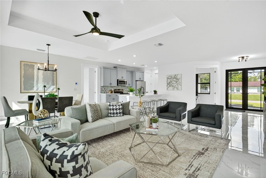 Property Photo:  3715 4th Street SW  FL 33976 