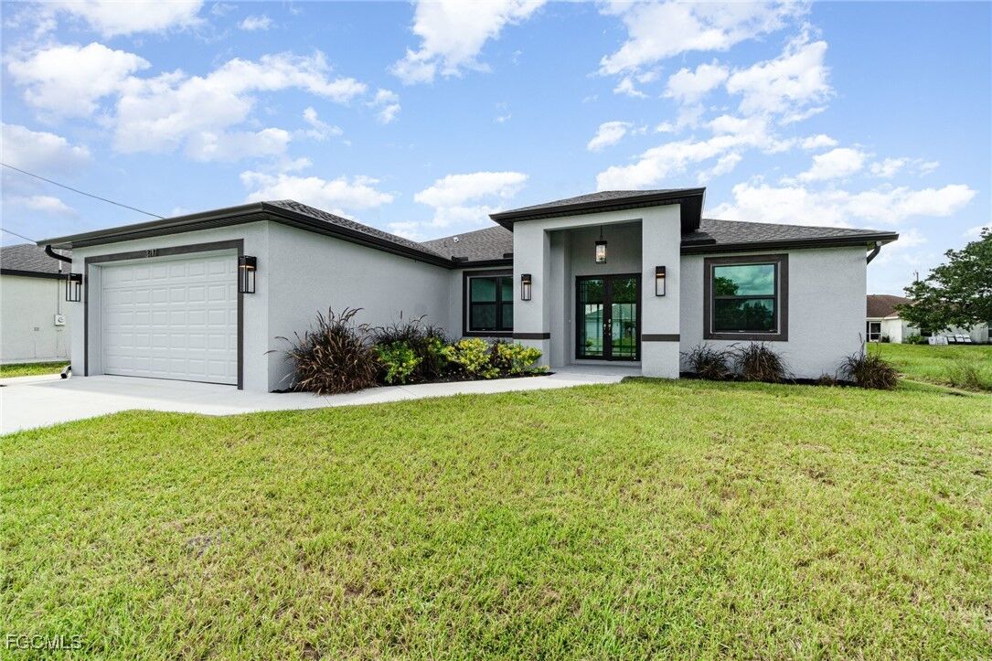 Property Photo: 3404 11th Street SW FL 33976