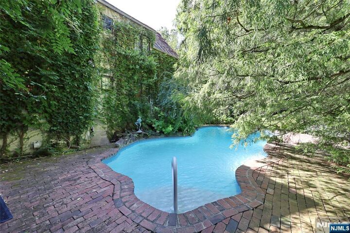 Property Photo: 33 Hawthorne Road NJ 07021