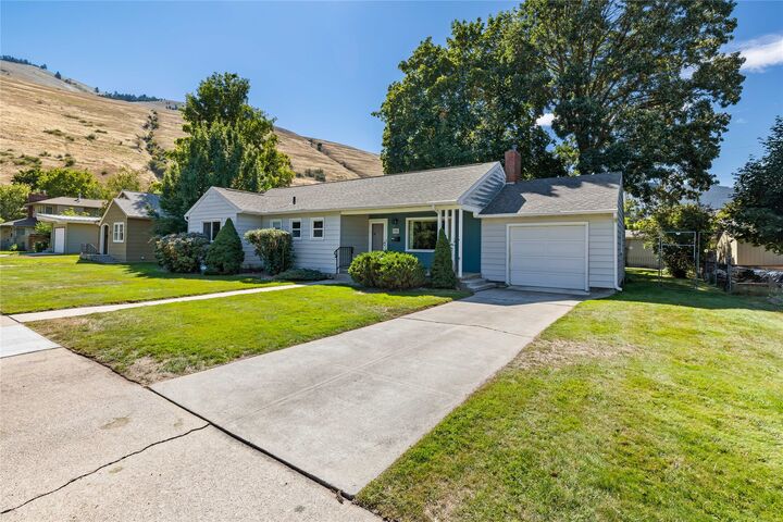 Property Photo:  635 E Sussex Avenue  MT 59801 
