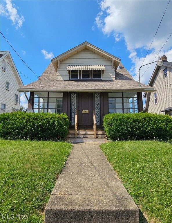 2606 Oakwood Avenue  Youngstown OH 44509 photo