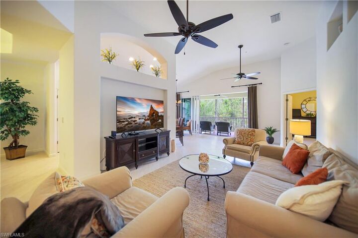 Property Photo: 6641 Alden Woods Cir 201 FL 34113
