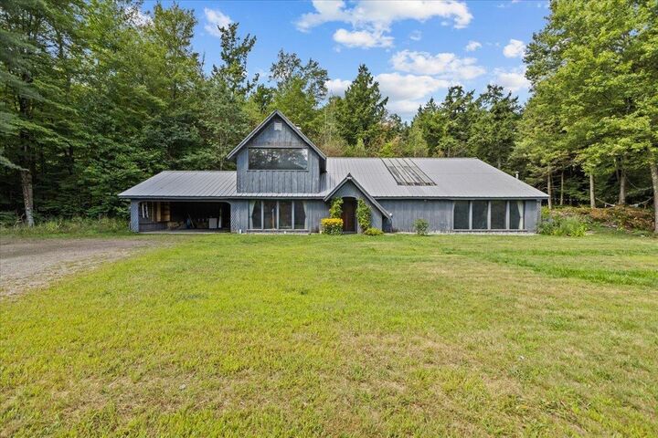 Property Photo: 2640 Main Road VT 05462