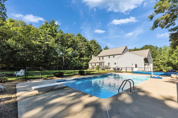 Property Photo:  195 Steam Mill Road  NH 03032 
