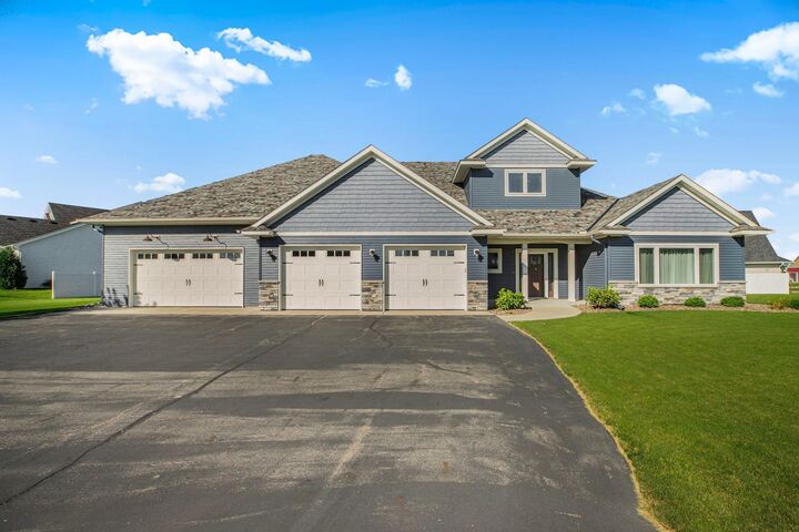 Property Photo:  2035 Sandstone Loop N  MN 56377 
