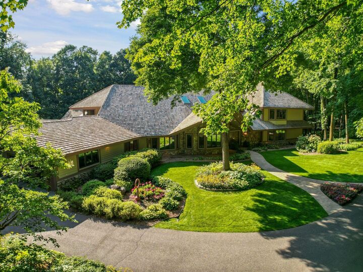 Property Photo: 1420 Tamarack Drive MN 55356