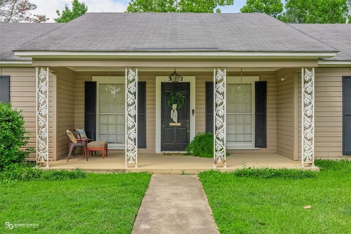 Property Photo:  3642 Gilbert Drive  LA 71104