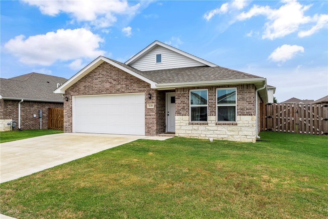 Property Photo: 2130 Wildflower Drive AR 72719