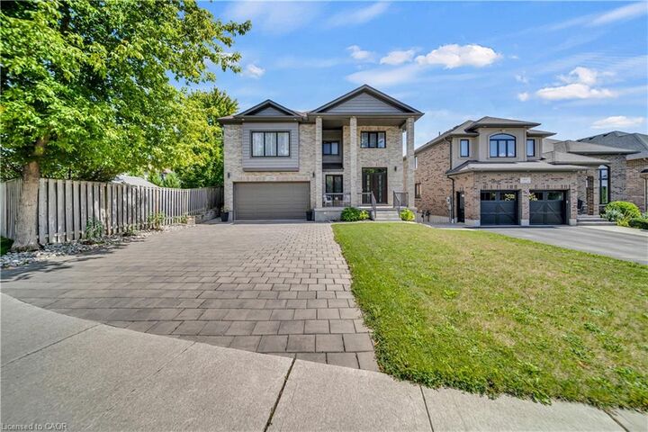 Property Photo:  50 Horseshoe Crescent  ON N0B 1M0 