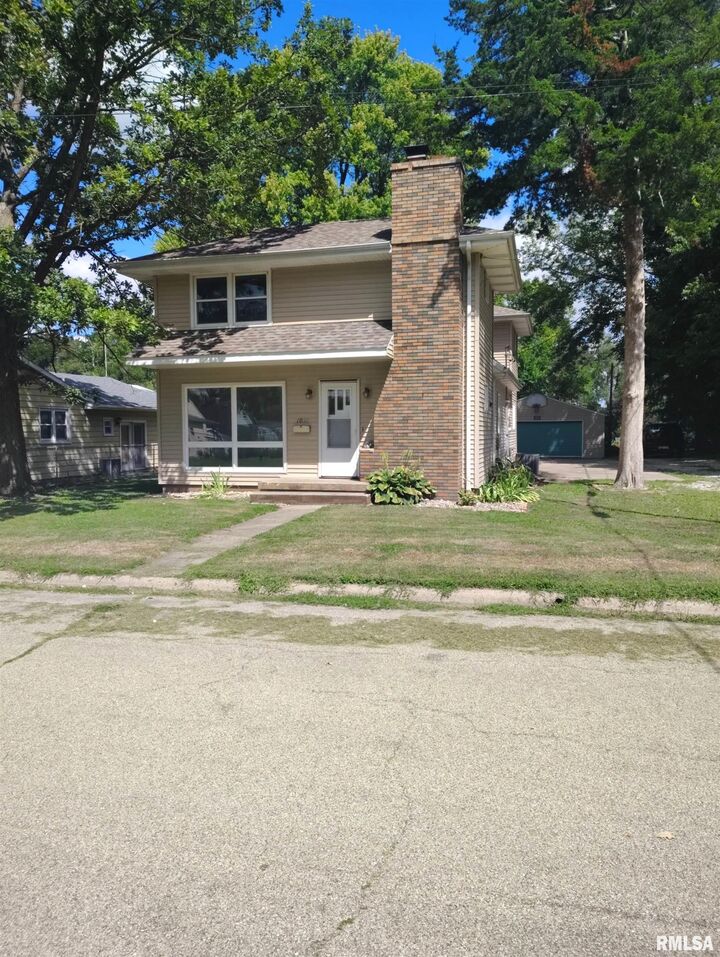 1031 E Olive Street  Canton IL 61520 photo