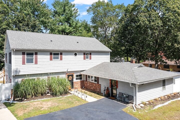 Property Photo: 1 Naumkeag Rd MA 01960