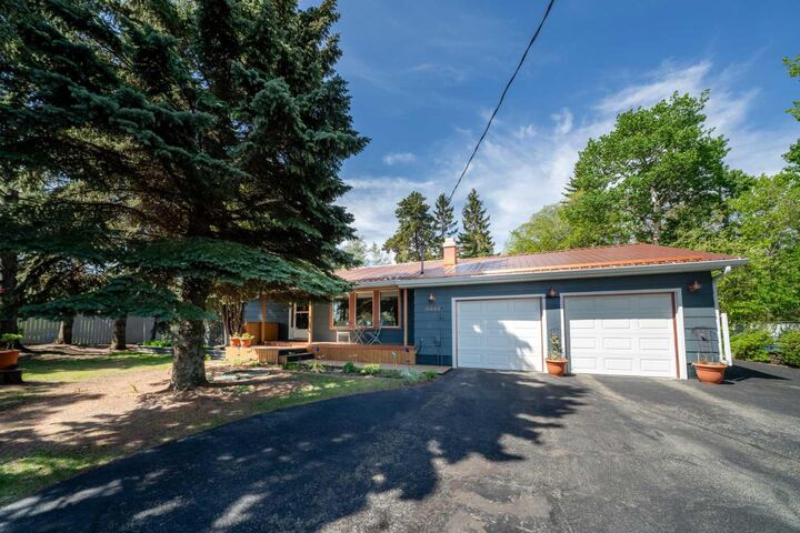 Property Photo: 4444 50 Street AB T4S 1L6