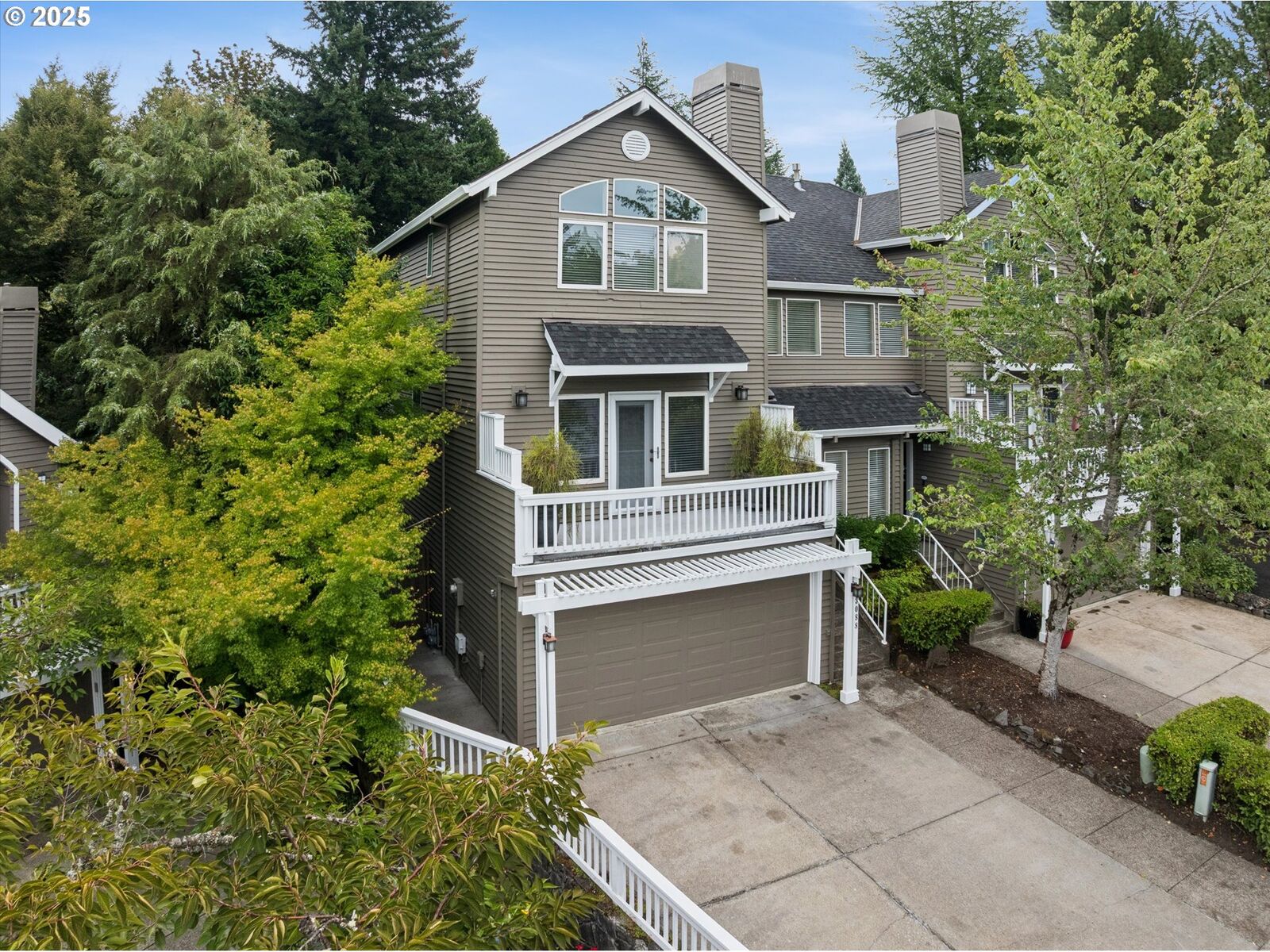 Property Photo:  3088 Club House Ct  OR 97068 