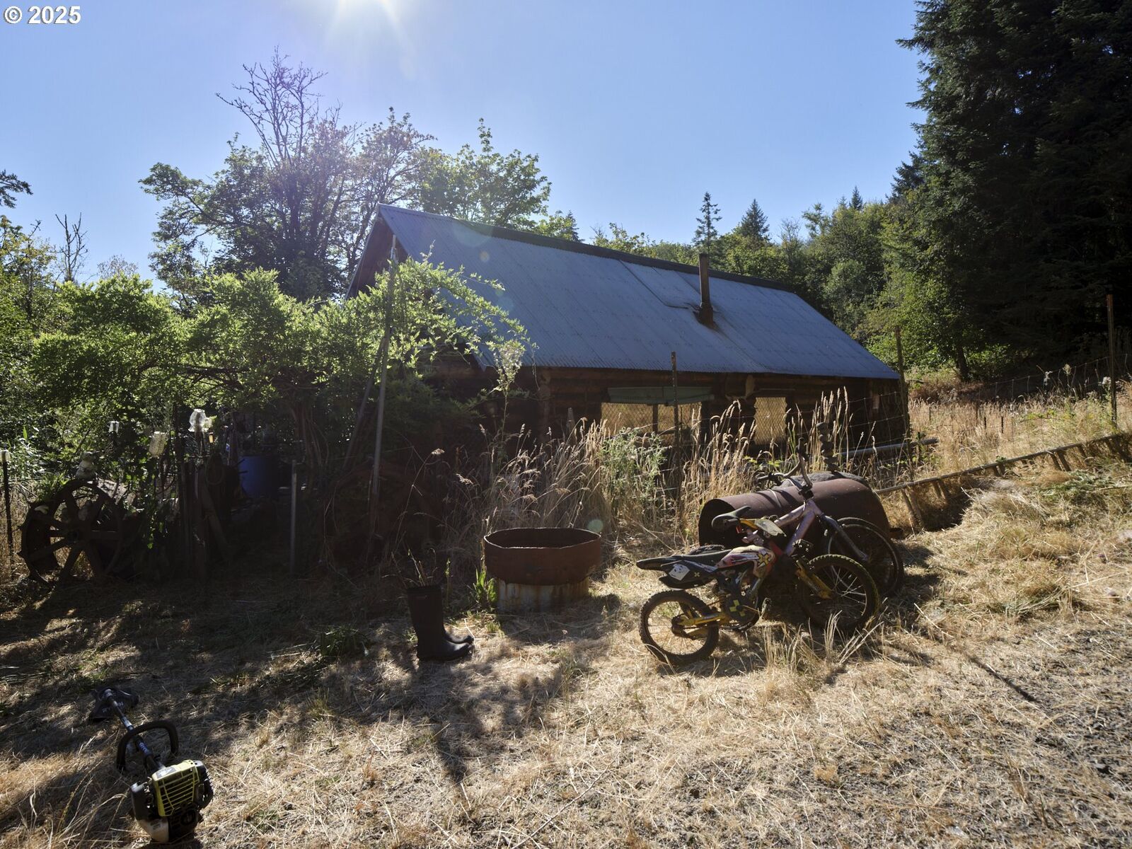 Property Photo: 214 Old Spreadborough Rd WA 98625