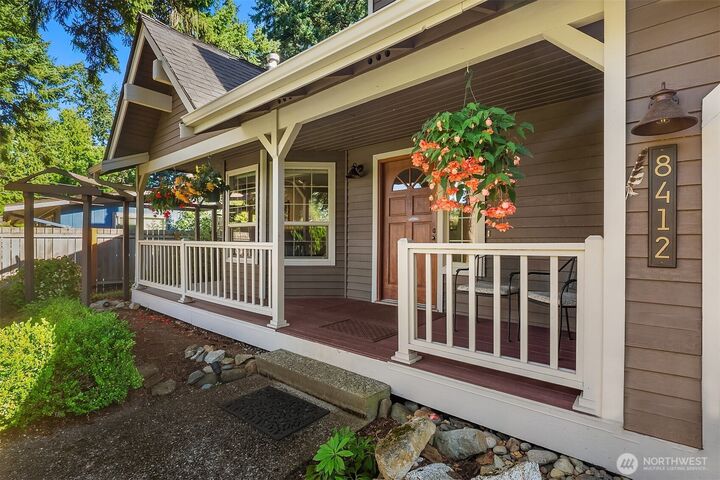 Property Photo: 8412 200th Street SW WA 98026