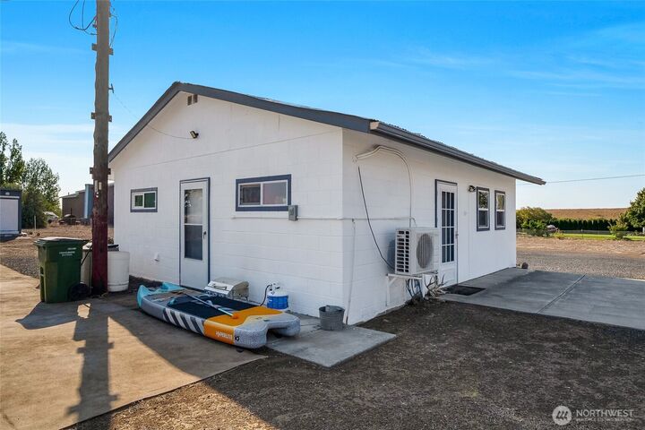 Property Photo: 4159 NE Rd 6.5 WA 98837
