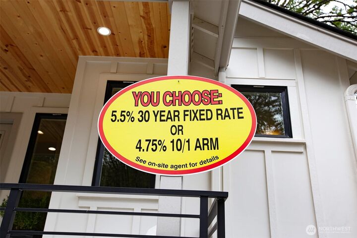 Property Photo: 432 20th Ave WA 98033