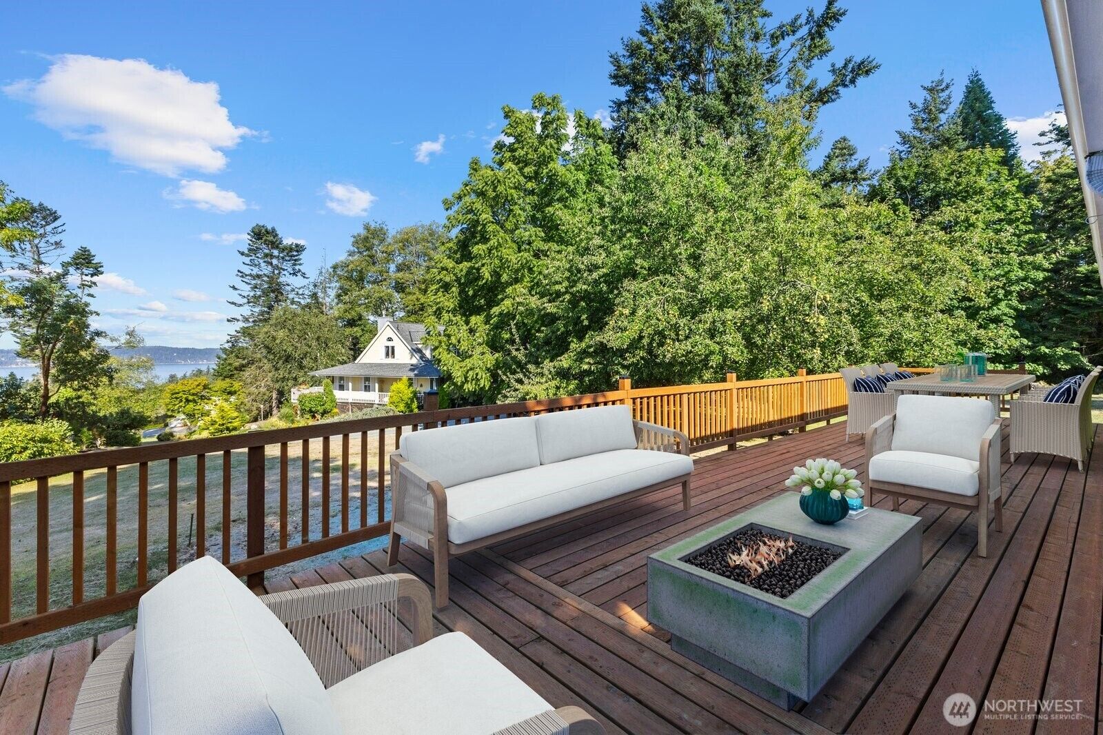 Property Photo: 290 Parkside Drive WA 98282