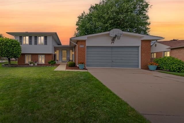 44018 Bannockburn Drive  Canton Twp MI 48187 photo