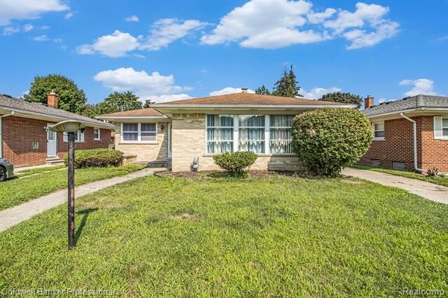 Property Photo:  14248 Dixie  MI 48239 