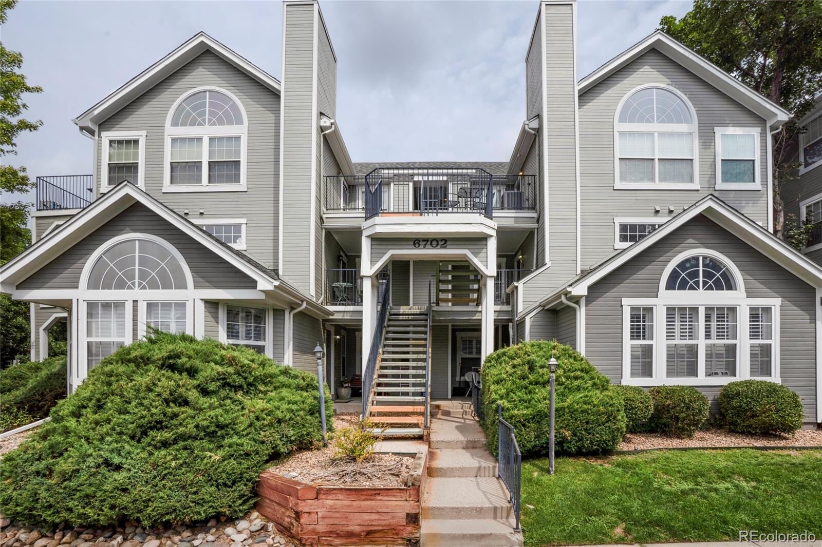 Property Photo: 6702 S Ivy Way B6 CO 80112