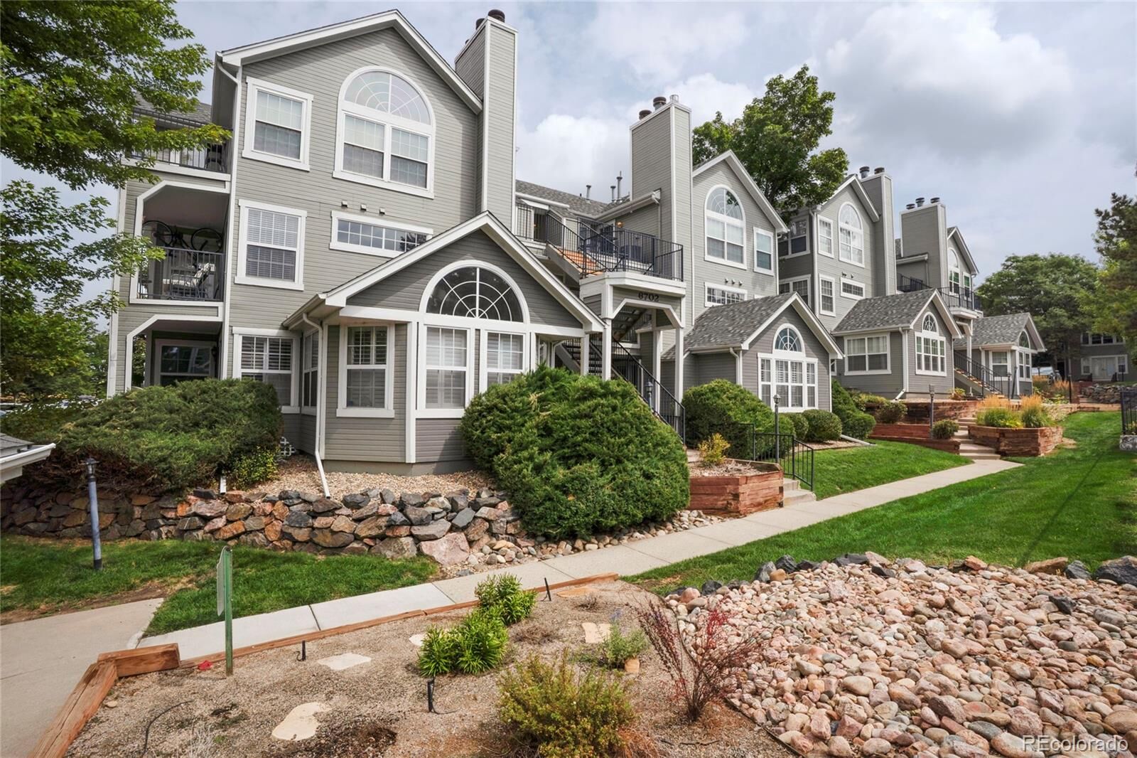 Property Photo:  6702 S Ivy Way B6  CO 80112 