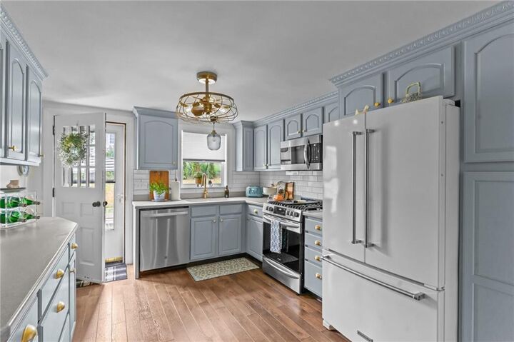 Property Photo: 1107 Hope Street RI 02809
