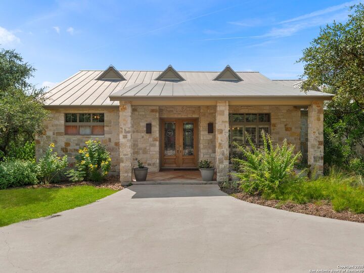 Property Photo:  14933 Seven L Trail  TX 78023 