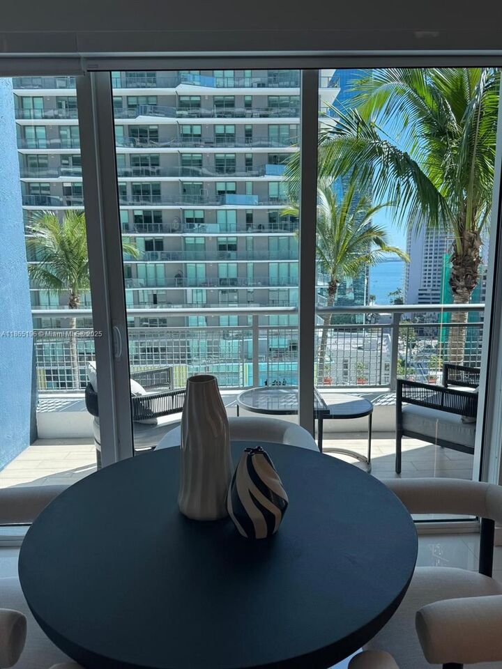60 SW 13th St 1406  Miami FL 33130 photo