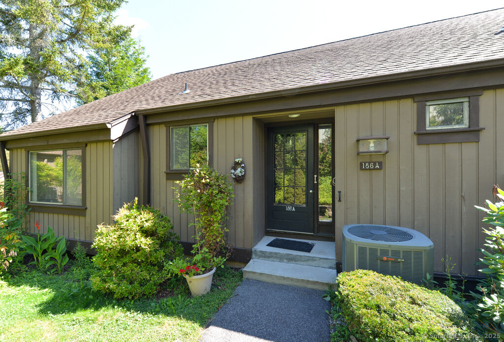 Property Photo:  186 Heritage Village A  CT 06488 