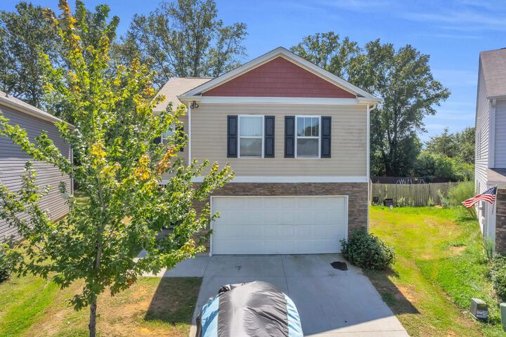 Property Photo: 1055 Summerlin Trail SC 29334