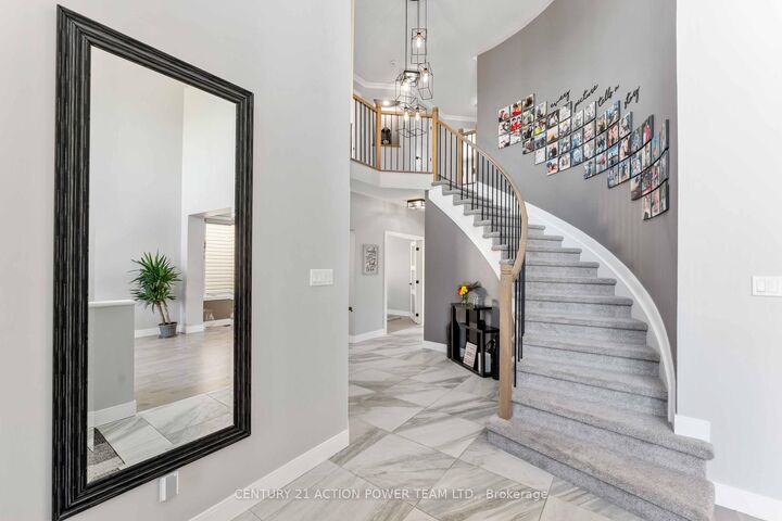 Property Photo: 220 Radhika Court ON K1W 0B3