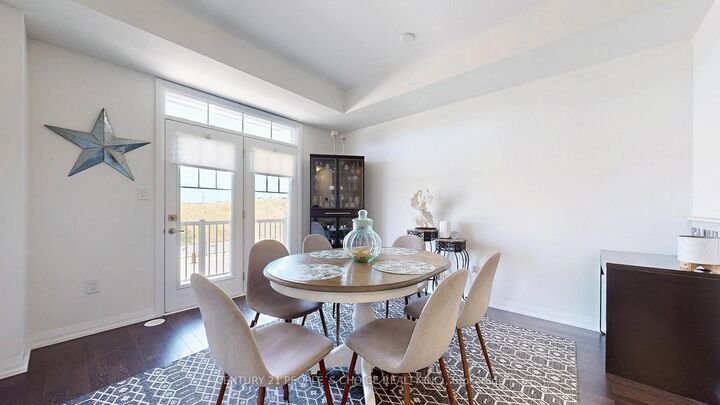 Property Photo:  19 Central Market Drive  ON N3W 0J3 