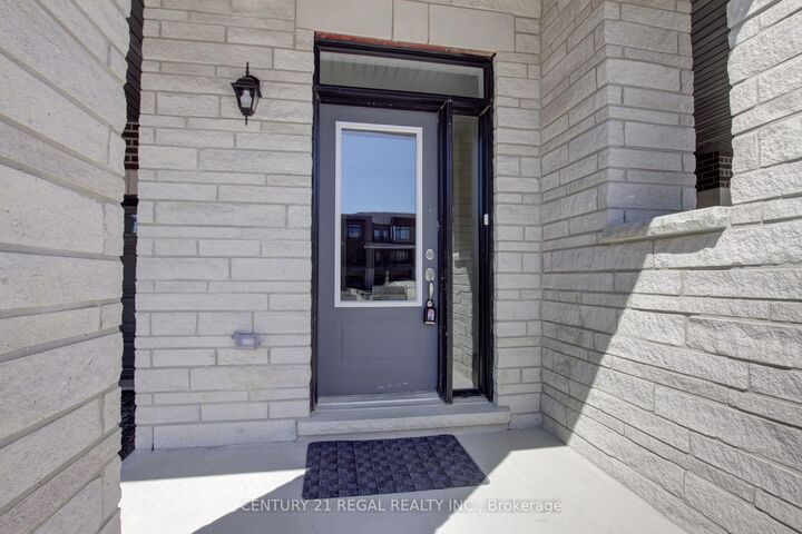 Property Photo:  30 Gunton Street  ON L4G 7B6 