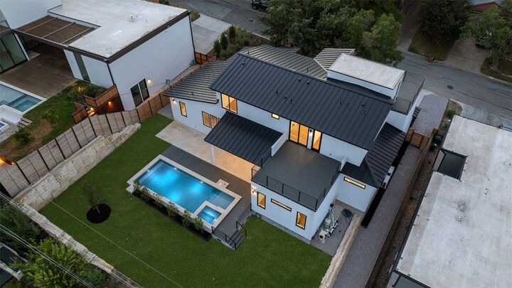 Property Photo:  2603 Rockingham Drive  TX 78704 