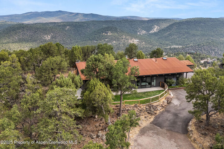 89 Sage Swale Road  Carbondale CO 81623 photo