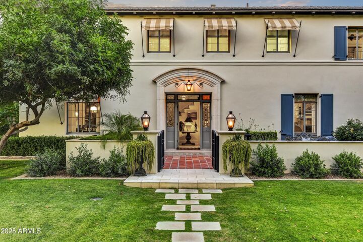 Property Photo:  3007 N Manor Drive W  AZ 85014 