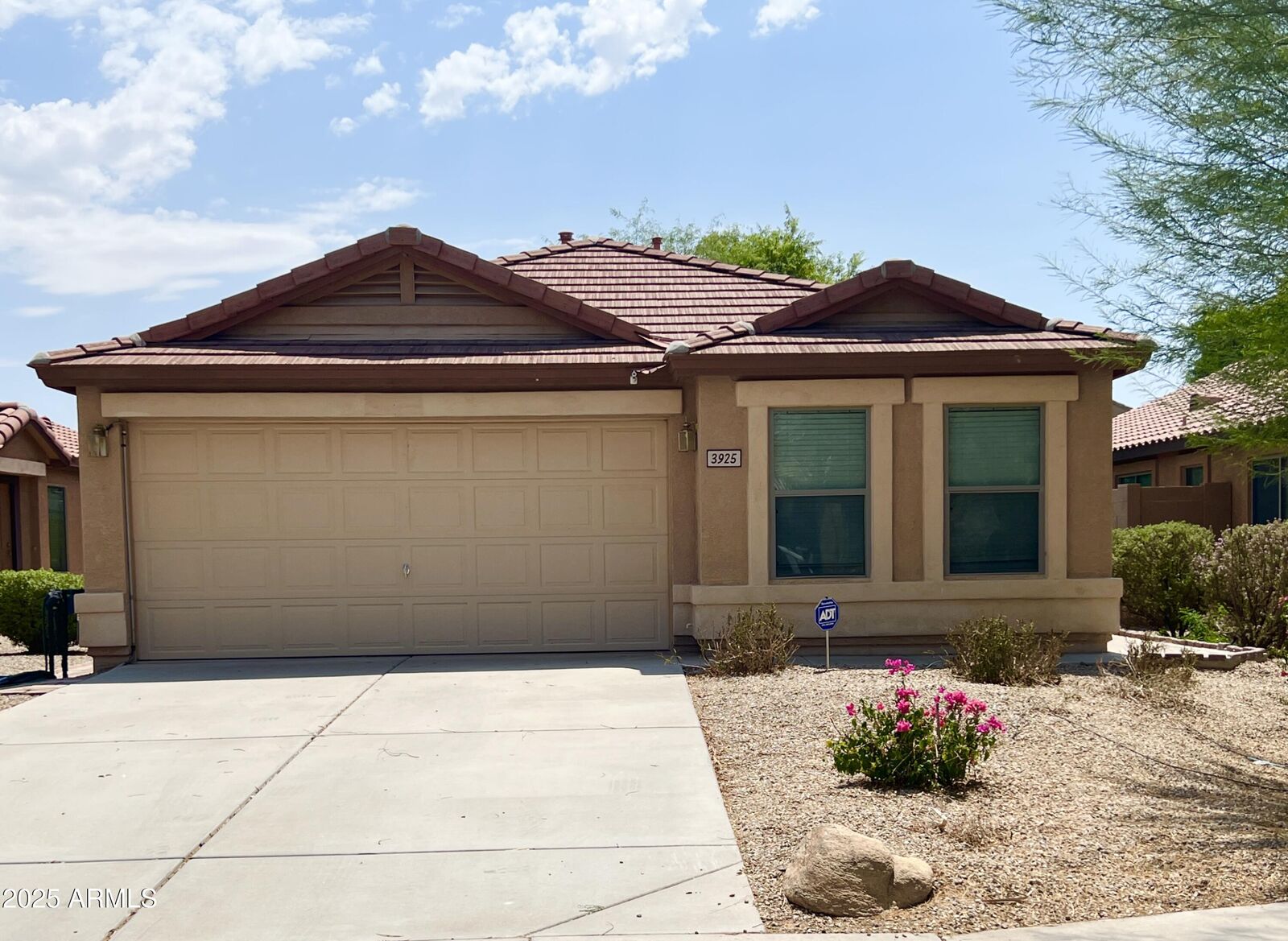 Property Photo:  3925 E Rose Quartz Lane  AZ 85143 