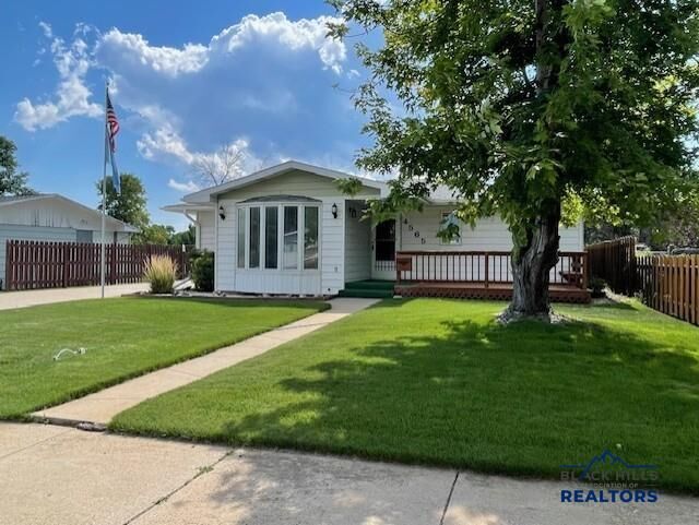 4565 Wentworth Dr  Rapid City SD 57702 photo