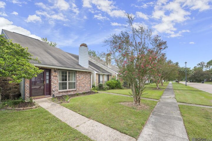 Property Photo: 5315 Sleepy Hollow Dr LA 70817