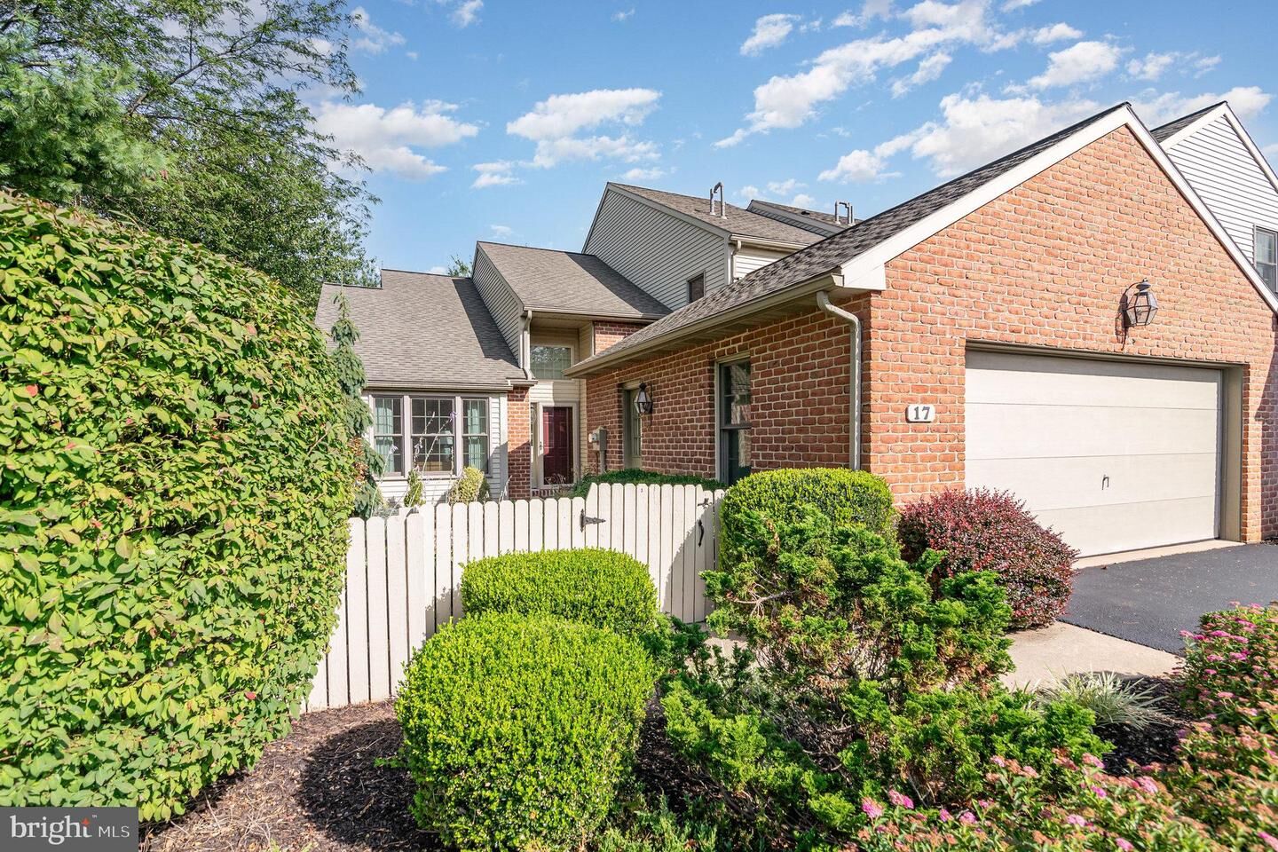Property Photo: 17 Leearden Road PA 17033