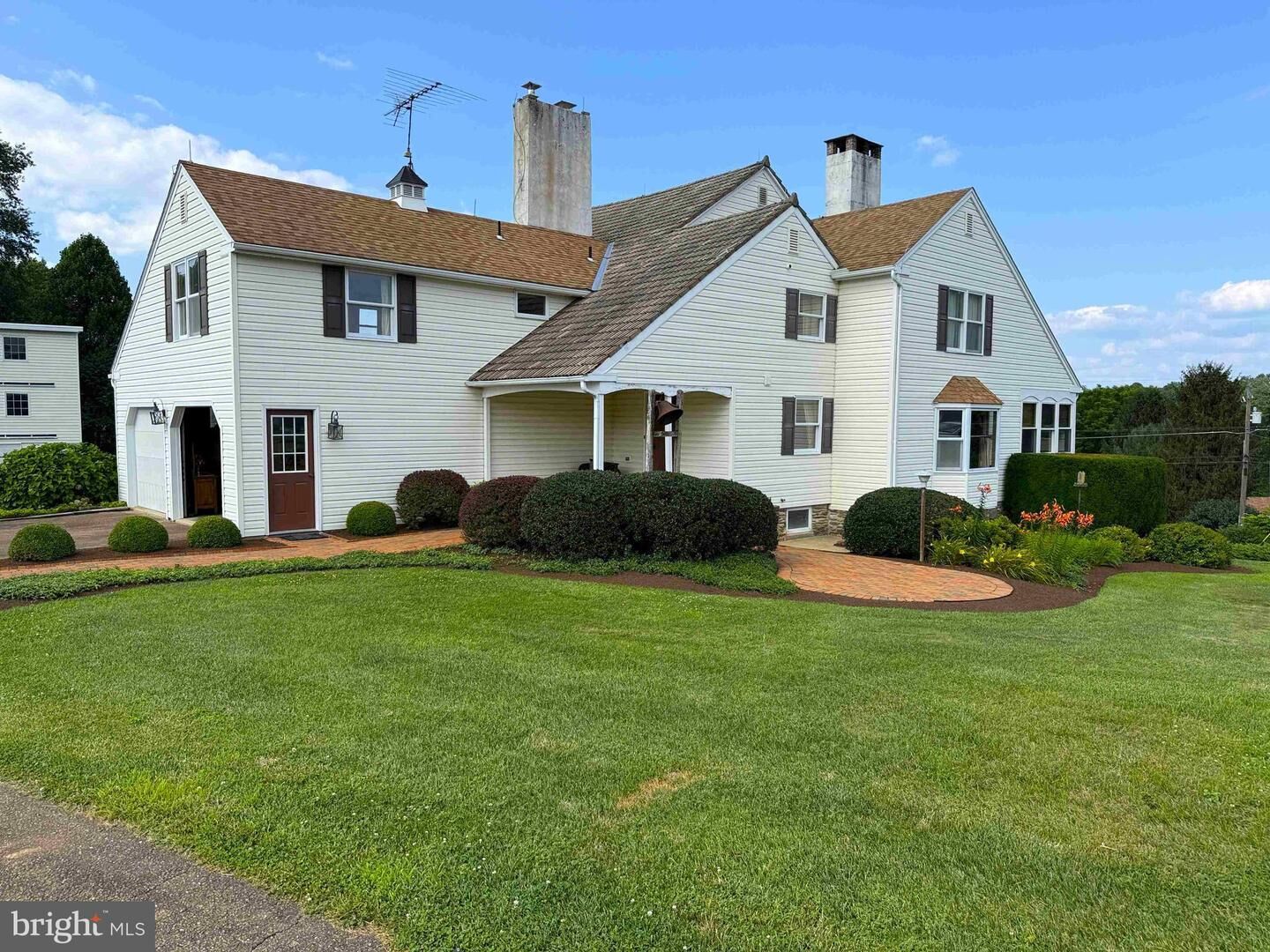 Property Photo: 574 Cinder Road PA 17560