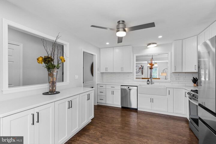 Property Photo: 111 Sterling Court VA 22554