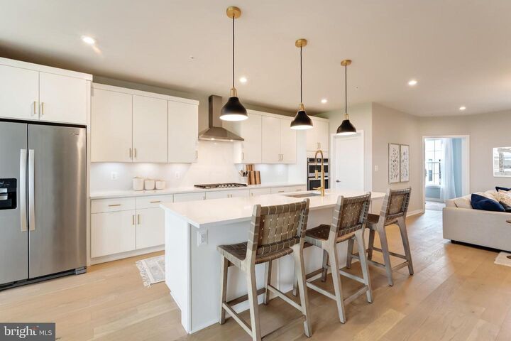 Property Photo: 22405 Claude Moore Drive VA 20148