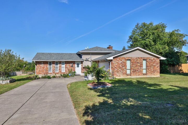 Property Photo: 6077 Snowhill Drive OH 45011