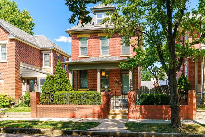 Property Photo: 144 E Mithoff Street OH 43206