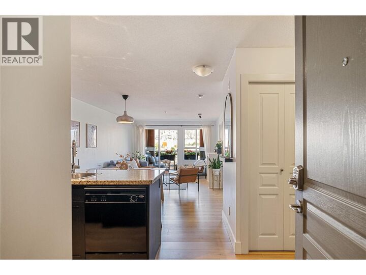 Property Photo: 1093 Sunset Drive 307 BC V1Y 9Z4