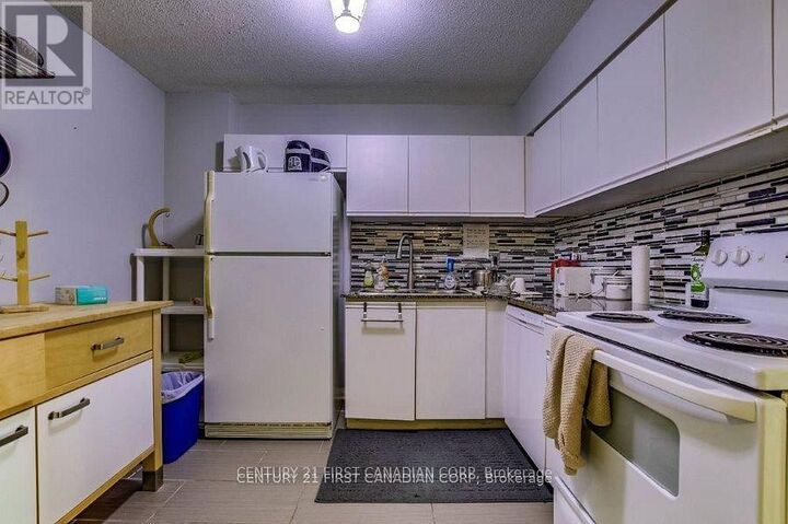 Property Photo:  5 Jacksway Crescent 317  ON N5X 3T6 